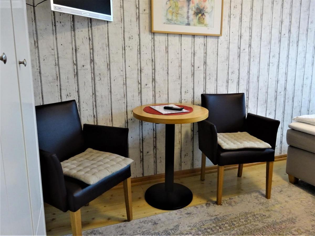 Hotel Pension Zur Faehrbruecke Stralsund Luaran gambar