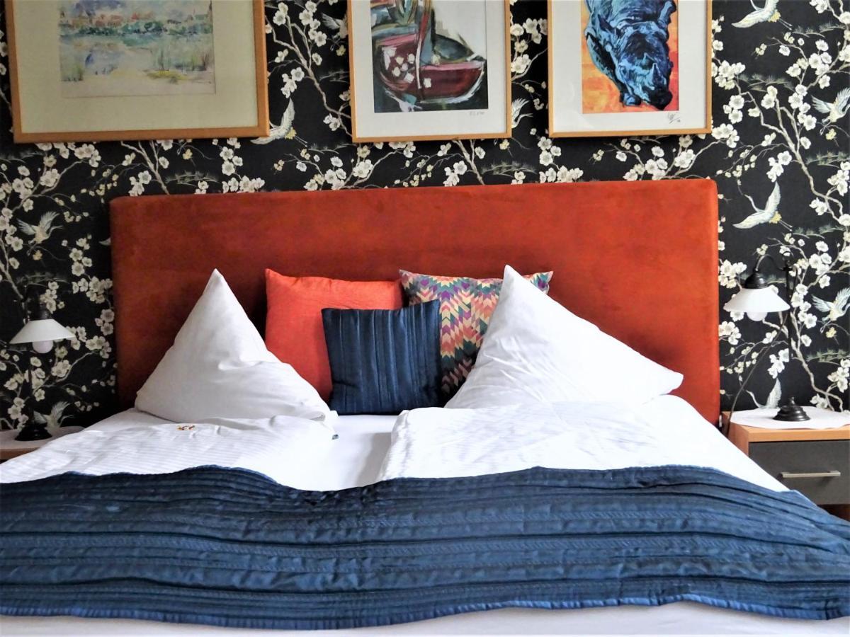 Hotel Pension Zur Faehrbruecke Stralsund Luaran gambar