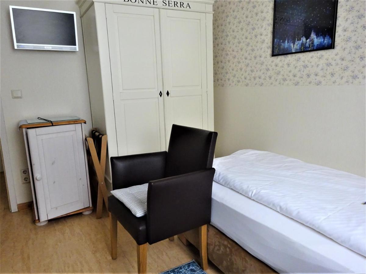 Hotel Pension Zur Faehrbruecke Stralsund Luaran gambar