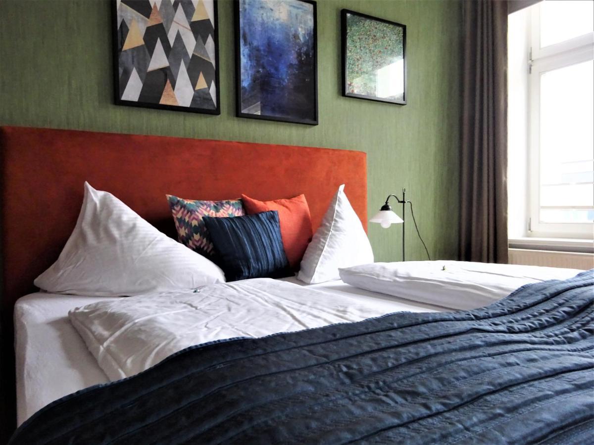 Hotel Pension Zur Faehrbruecke Stralsund Luaran gambar