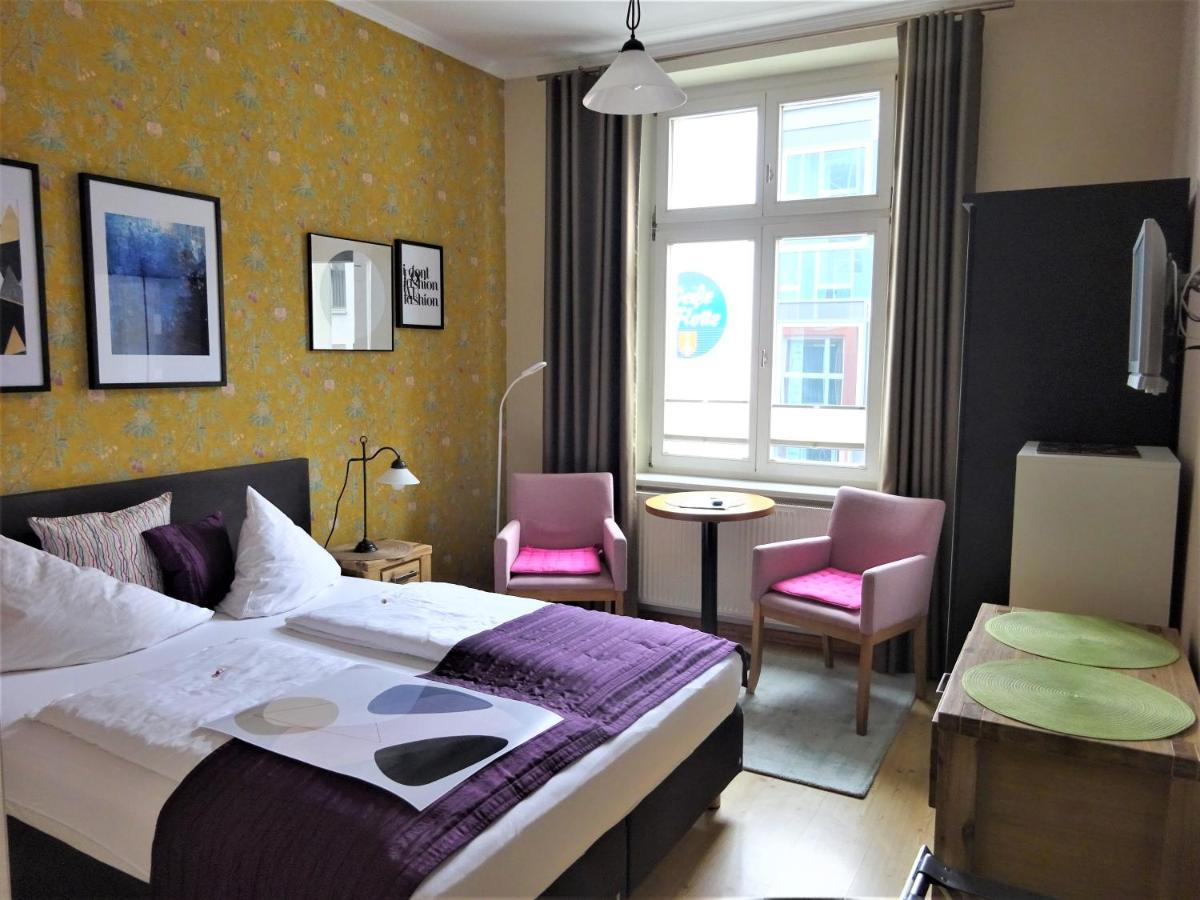 Hotel Pension Zur Faehrbruecke Stralsund Luaran gambar