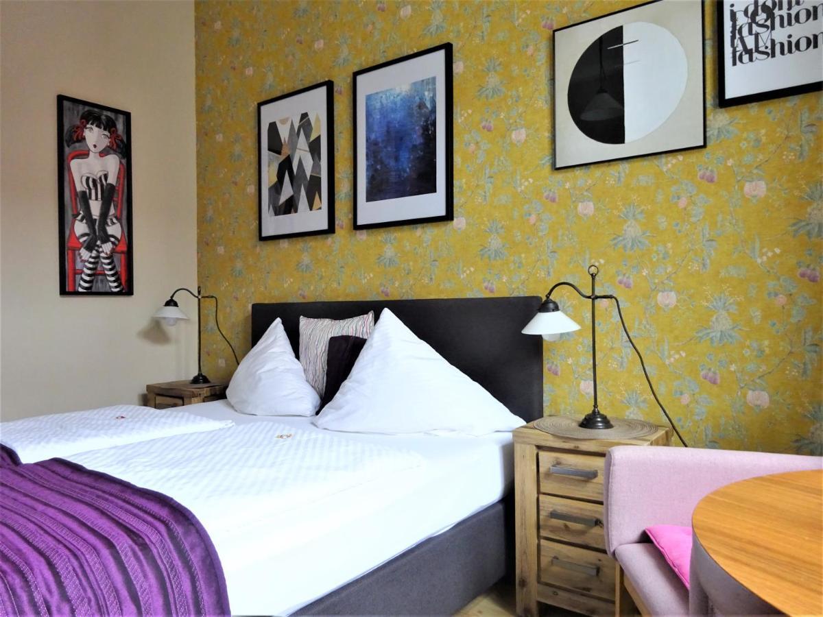 Hotel Pension Zur Faehrbruecke Stralsund Luaran gambar