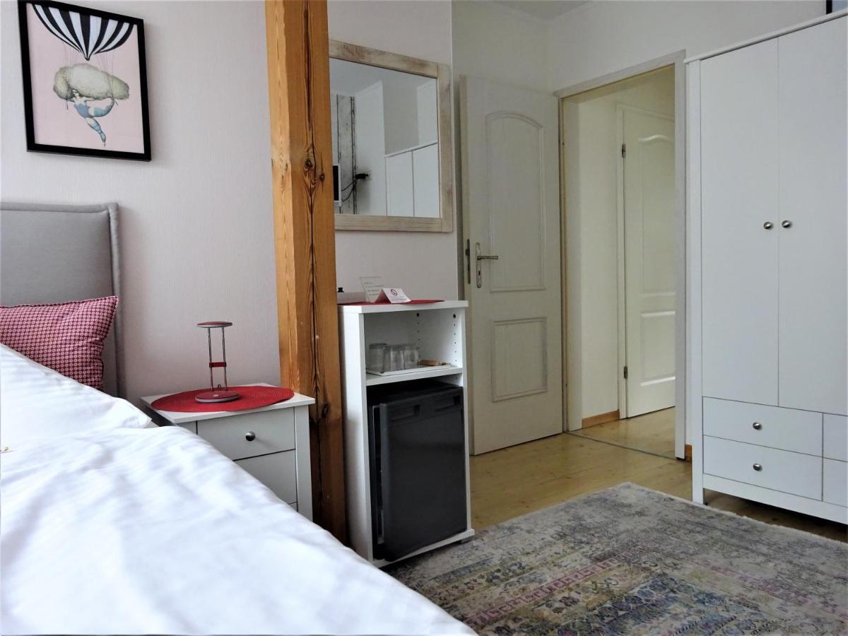 Hotel Pension Zur Faehrbruecke Stralsund Luaran gambar