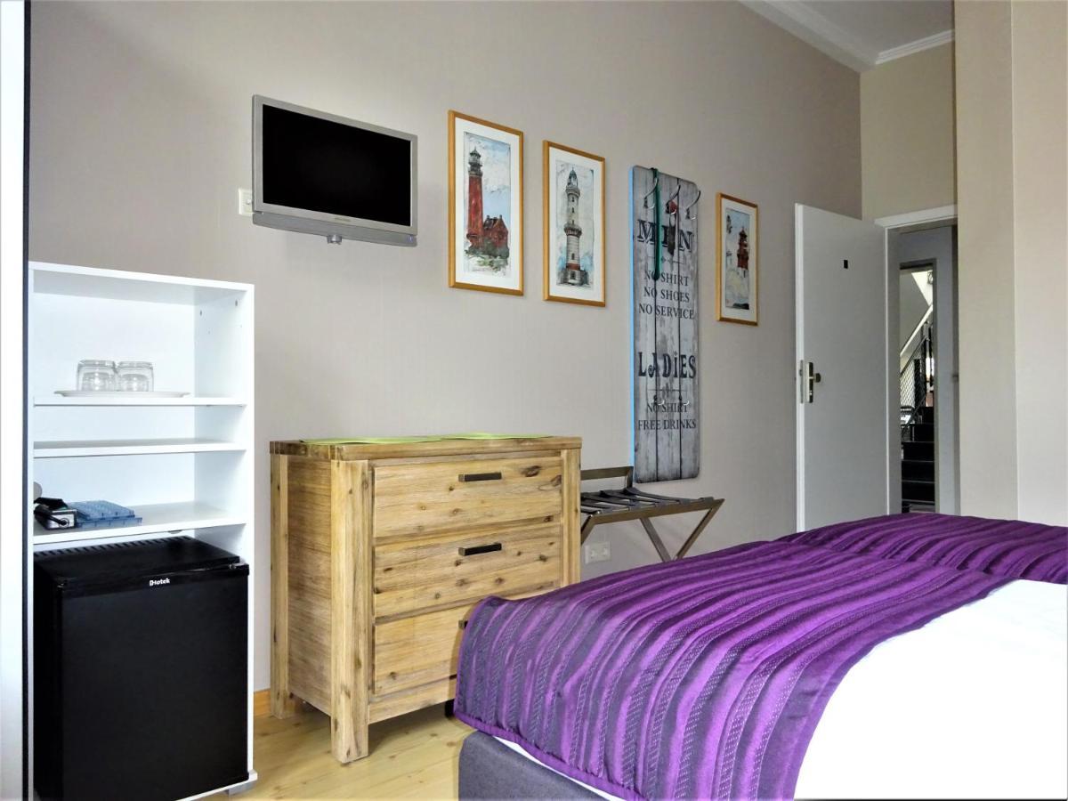 Hotel Pension Zur Faehrbruecke Stralsund Luaran gambar