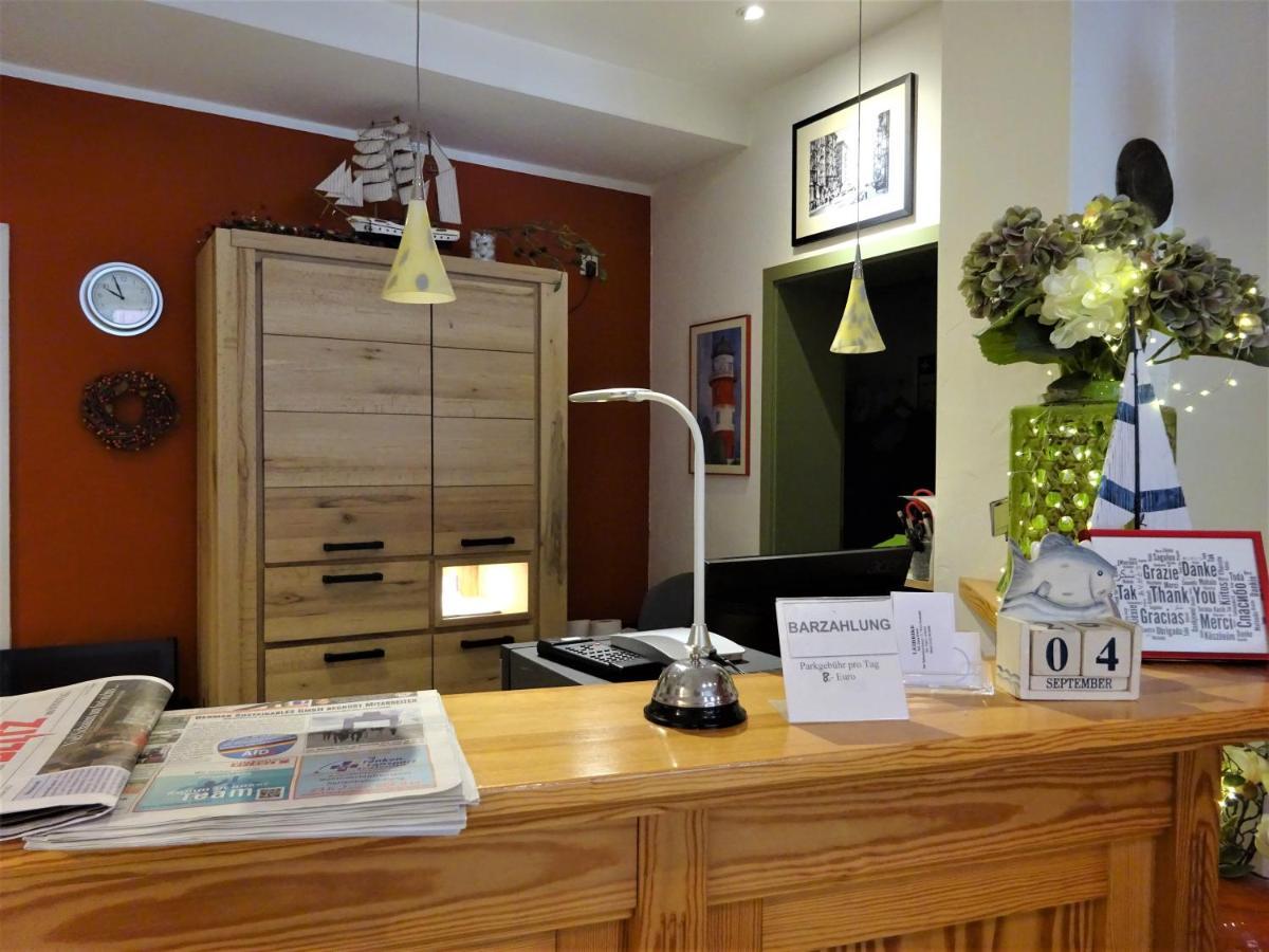 Hotel Pension Zur Faehrbruecke Stralsund Luaran gambar